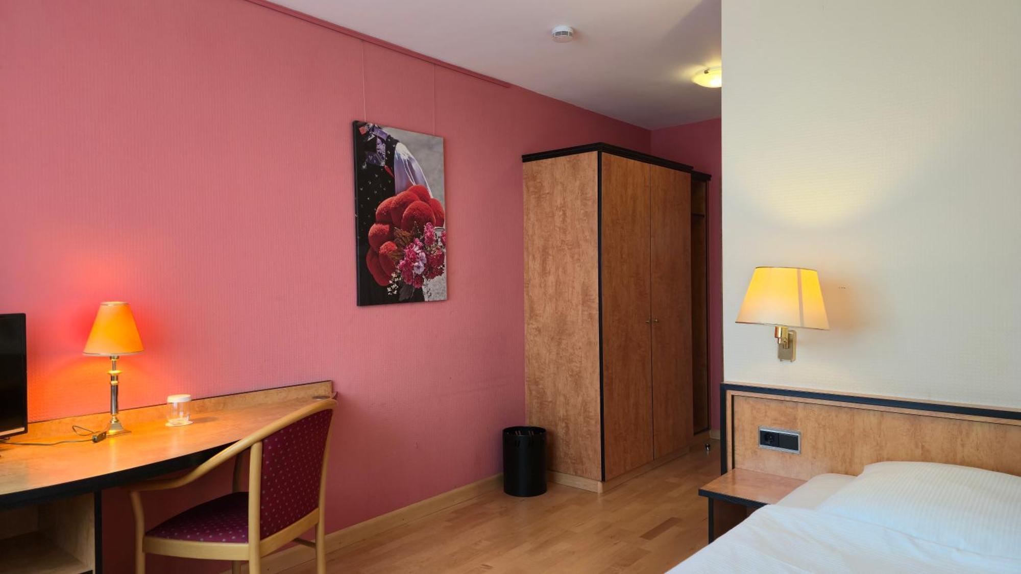 Boardinghouse Sonne Hotel Offenburg Phòng bức ảnh